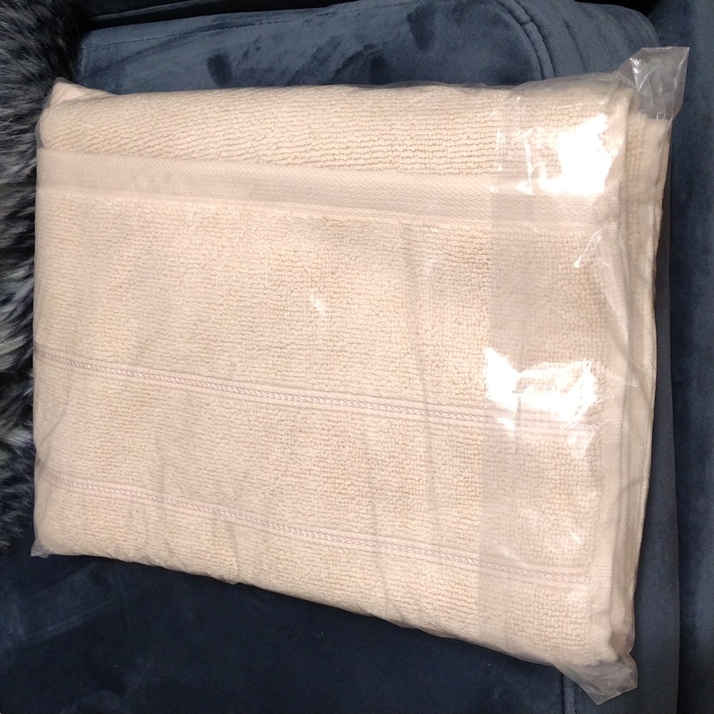 Hudson Park Supreme Tub Mat